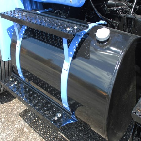 Used INTERNATIONAL 8600 T/A Steel Dump Truck for sale