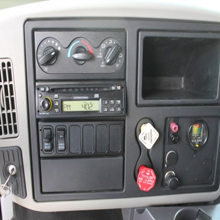 Used INTERNATIONAL 8600 T/A Steel Dump Truck for sale