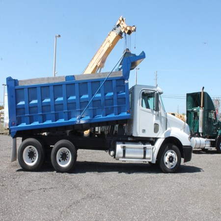 Used FREIGHTLINER COLUMBIA T/A Steel Dump Truck for sale