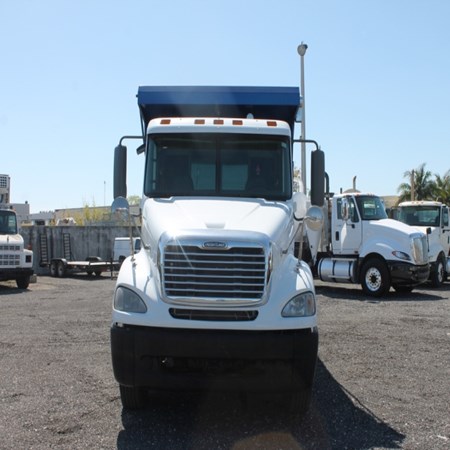 Used FREIGHTLINER COLUMBIA T/A Steel Dump Truck for sale