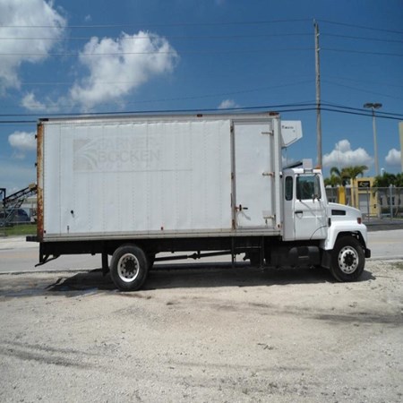 Used MACK CS300P Reefer Truck for sale