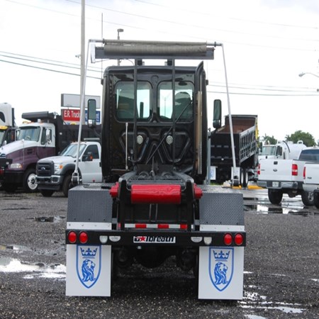 Used FREIGHTLINER CASCADIA Roll-Off Truck for sale