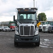 Used FREIGHTLINER CASCADIA Roll-Off Truck for sale