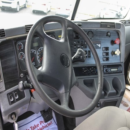 Used FREIGHTLINER COLUMBIA Roll-Off Truck for sale