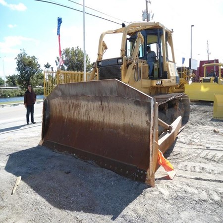 KOMATSU – 1999 – D85P Used Crawler Dozer for Sale