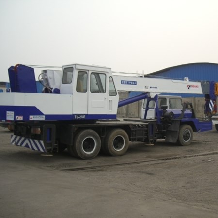 2005 TADANO TG250E