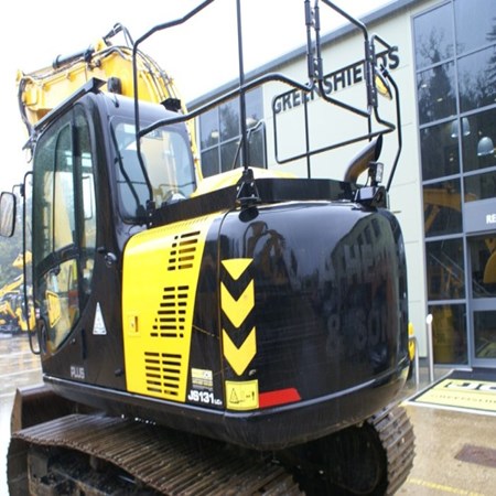 Used Tracked Excavator JS131LC Plus – JCB for Sale