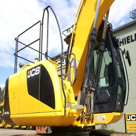 JCB – JS130LC Used Tracked Excavator for Sale