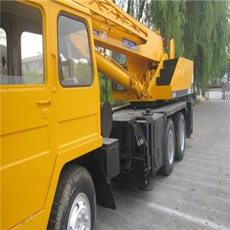 Used tadnao truck crane 25t