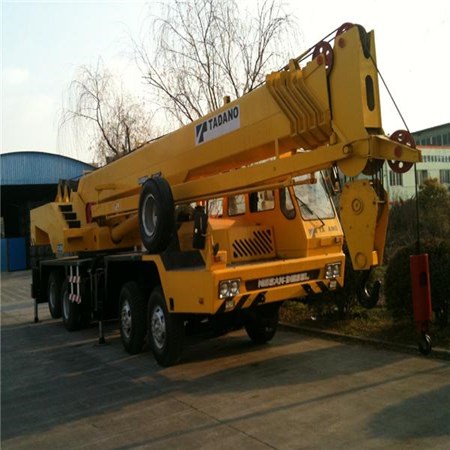 Used tadano mobile crane 65T