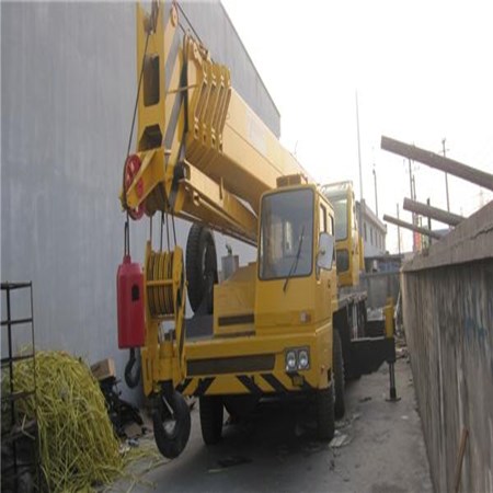 Used 2007 tadano crane 65ton for sale