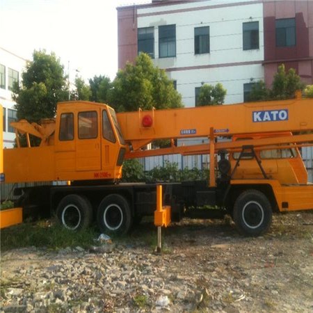 Kato used truck crane 25ton 