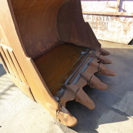 Used Excavator EC700C – Year 2011 for Sale