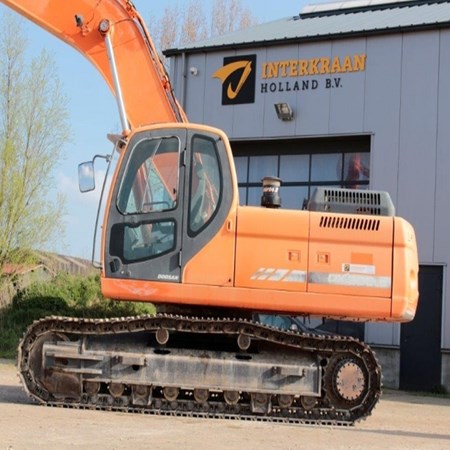 Used Doosan DX300 LC Crawler Excavator for sale