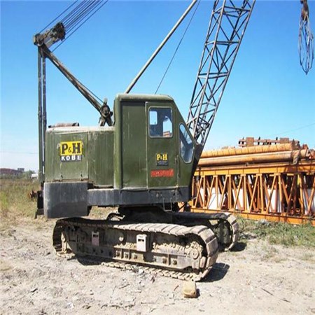 1983 Kobelco P&H 440AS