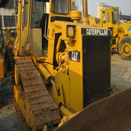 1986 Caterpillar D4H Dozer