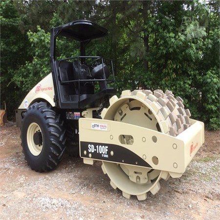 INGERSOLL-RAND – SD100F Used Pad-foot Compactor for Sale