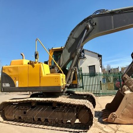 2007 Volvo EC210 BLC - Used Excavator with 5ft Bulk Bucket for Sale