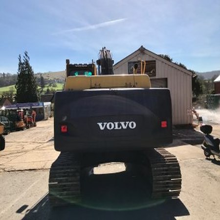 2007 Volvo EC210 BLC - Used Excavator with 5ft Bulk Bucket for Sale