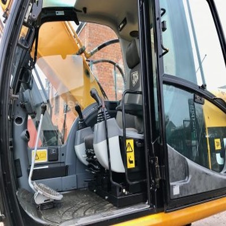 Used Excavator JCB JS220LC – Year 2010 with 5ft & Grading Bucket for Sale