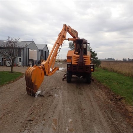 Used 1085B CRUZ-AIR Wheel Excavator – CASE for Sale