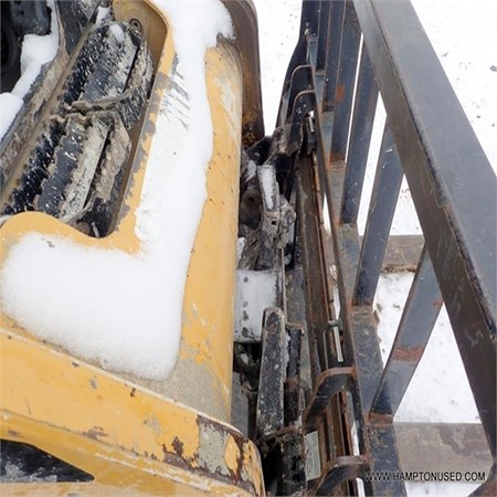 Used Wheel Skid Steer 242B3 – CATERPILLAR for Sale