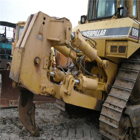 Caterpillar D8N dozer