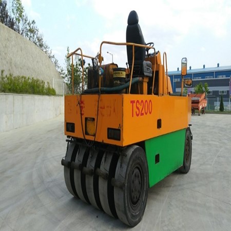 Used SAKAI- TS200 Road Roller& Compactor for sale
