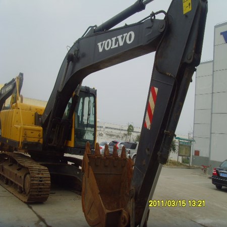 VOLVO UESD EXCAVATORS EC210B 2006 YEAR