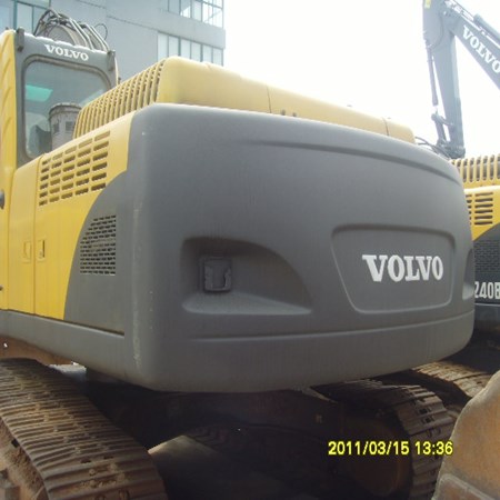 VOLVO USED EXVACATOR EC240BLC