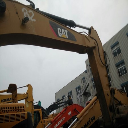 CAT 330D 2 Units of Used Tracked Excavator – Year 2008 for Sale