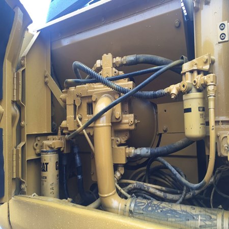 2 Units of Used CAT 330B Tracked Excavator for Sale