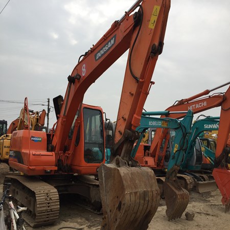 6 Units of Used Excavator Doosan DH 150L-7 for Sale