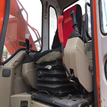6 Units of Used Excavator Doosan DH 150L-7 for Sale