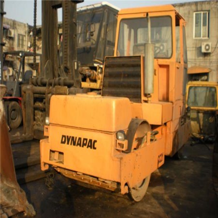 Used Road roller Dynapac CC21
