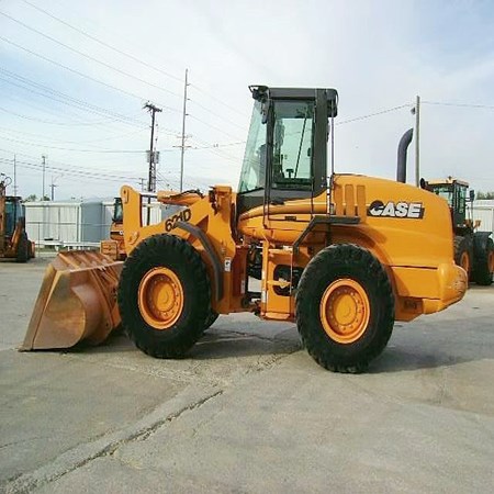 Used Cat 690D loader