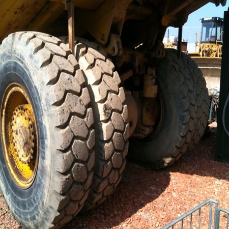 KOMATSU 1978 – HD320-2 Used Dumper for Sale