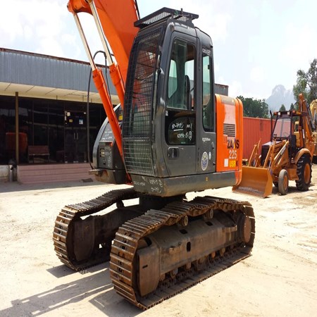 Used ZX225USRK Excavator – Hitachi for Sale