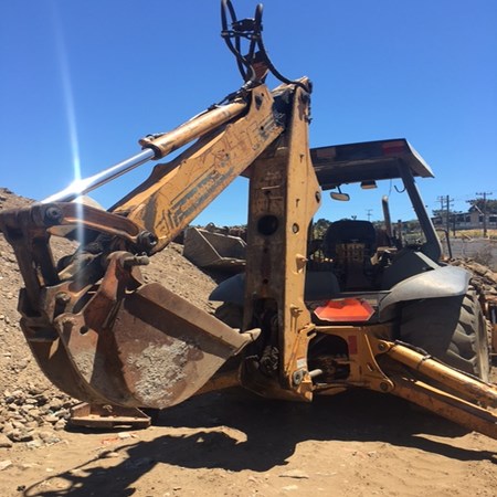Used 2 Wheel Drive Backhoe  Loader 580SL – 1996 Year, 6000 Hrs in Good Condition for Sale