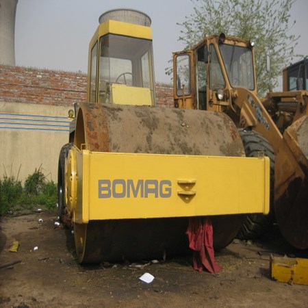 Used Compactor BOMAG BW217D