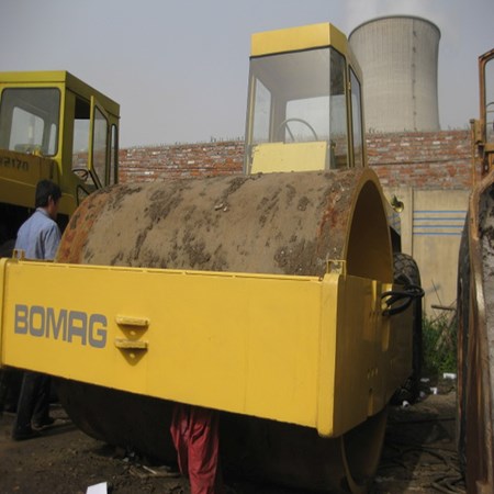 Used Compactor BOMAG BW217D