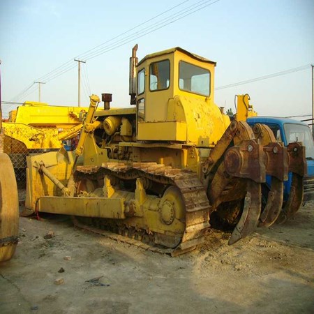 UED CAT D8H BULLDOZER