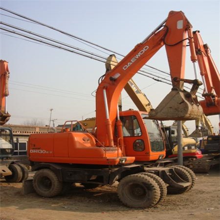 USED DAEWOO DH130W-V WHEEL EXCAVATOR