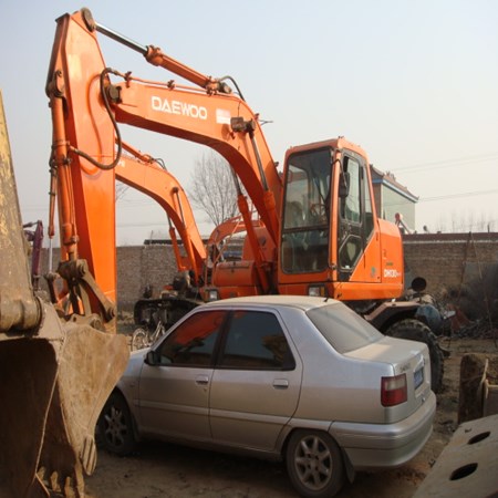Экскаватор hyundai 225