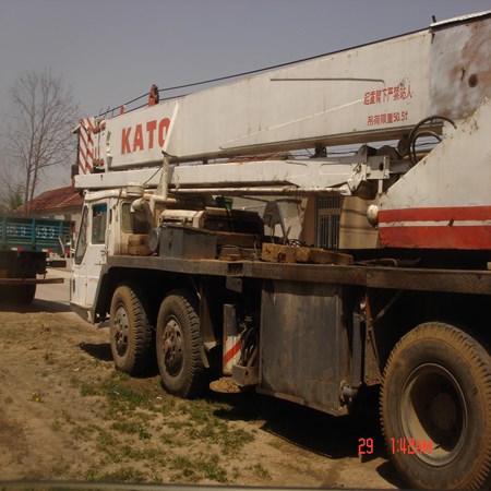 Used kato NK400 Truck crane