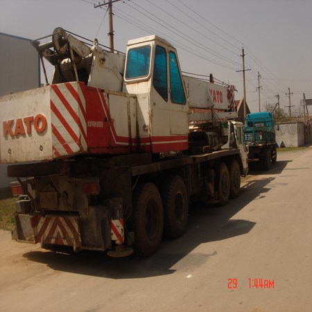 Used kato NK400 Truck crane