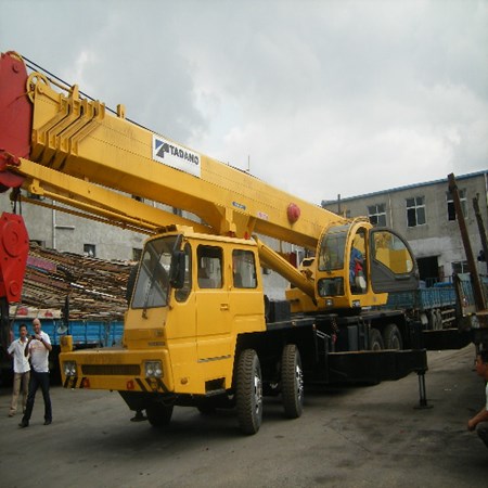 Used Truck crane Tadano GT550E