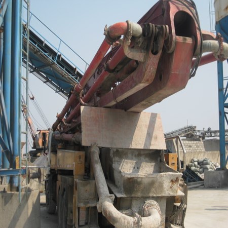USED ISUZU PUMP TRUCK 37 METER