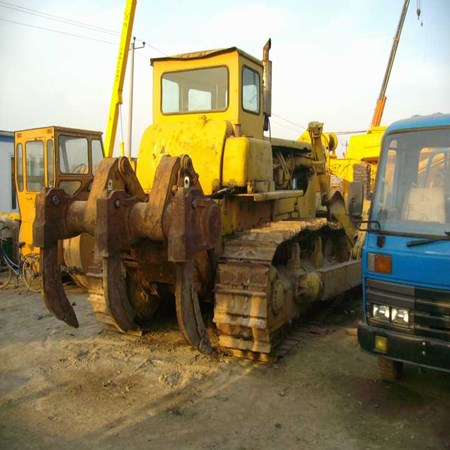 UED CAT D8H BULLDOZER