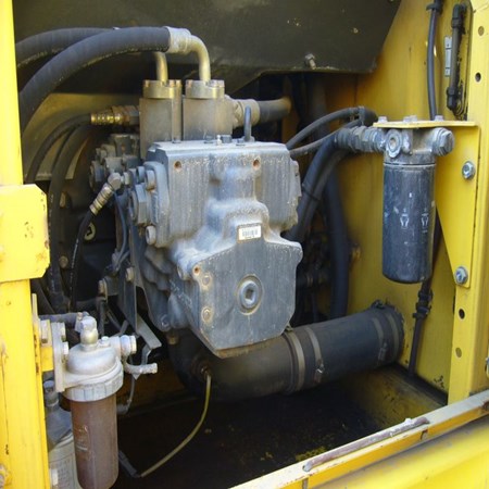 USED EXCAVATOR KOMATSU PC200-7
